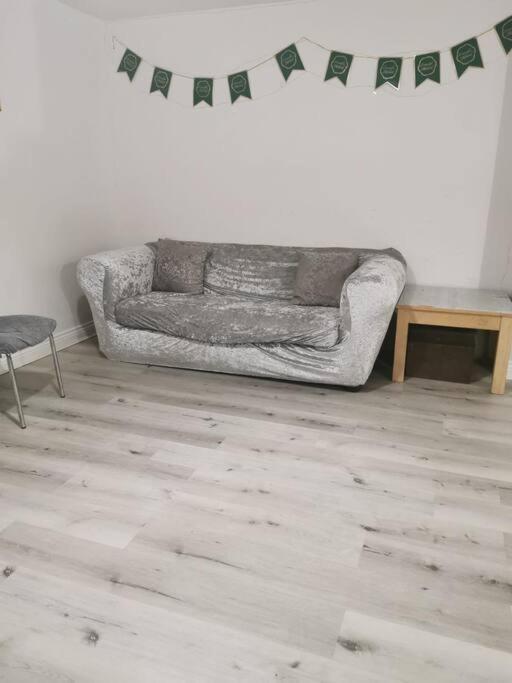 3 Bedroom Home Near Windsor Castle, Legoland, & Heathrow Slough Buitenkant foto